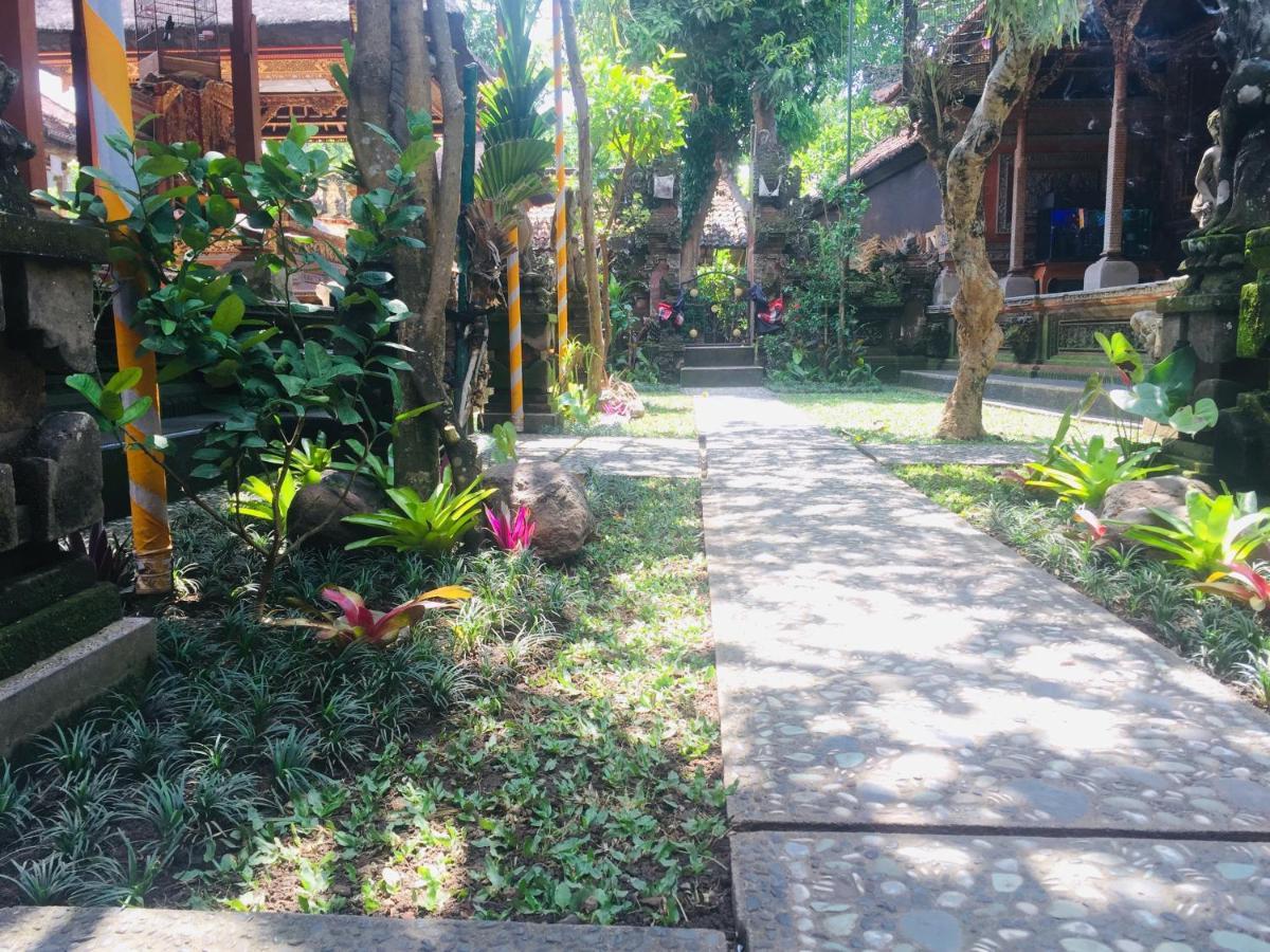 Tungeh Inn Ubud Extérieur photo